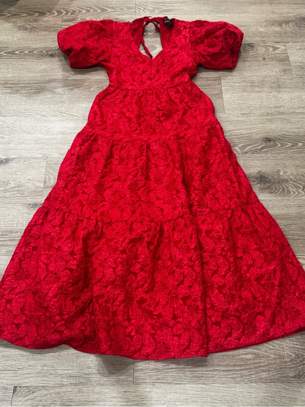Sugar Lips Red Floral Textured Tiered Maxi Dress XS Puff Sleeve Open Back